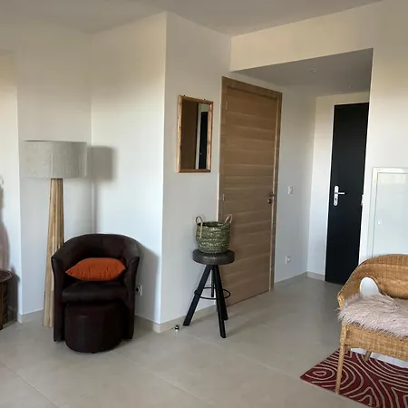 Sejour De Charme A Vue Et Montagne En T3 Residentiel Avec Piscine Lejlighed *