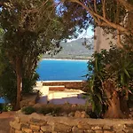 Apartment Corse, T3 Lumineux Avec Piscine, Entre Et Montagne
