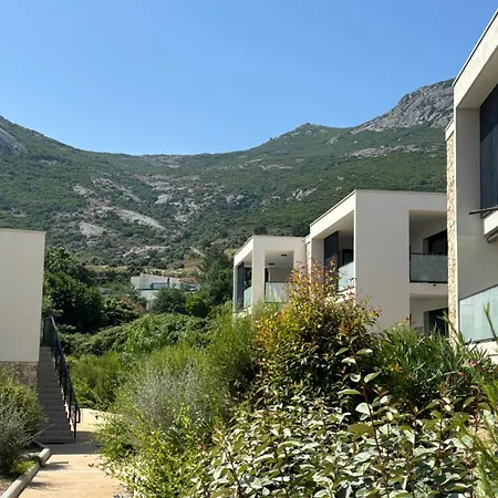 Sejour De Charme A Vue Et Montagne En T3 Residentiel Avec Piscine דירה