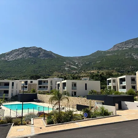Corse, T3 Lumineux Avec Piscine, Entre Et Montagne Apartment Calvi (Corsica)
